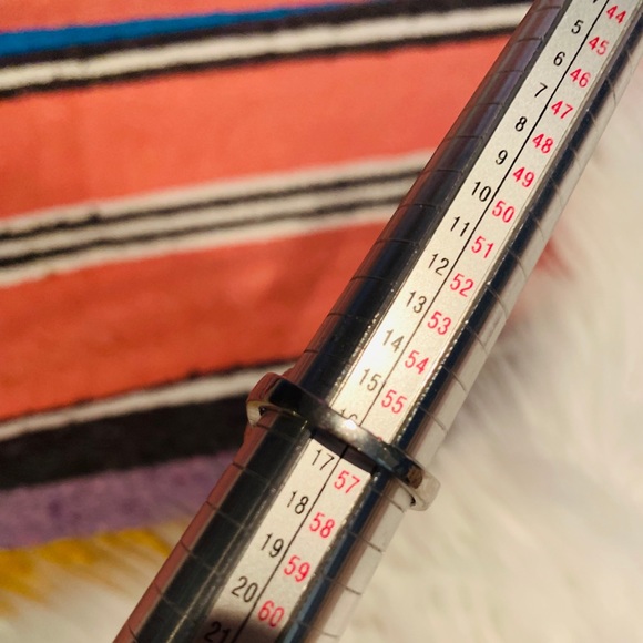 Mystic Topaz Ring - Picture 4 of 4